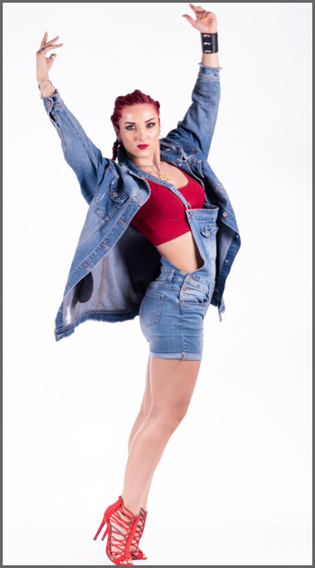 magdalena liuzza bachata baila la vida magadalena liuzza baila la vida